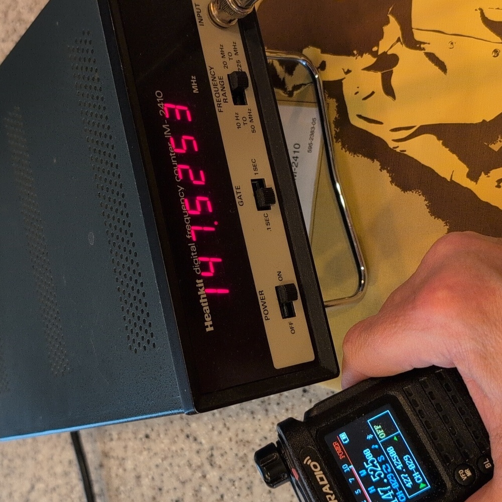 HeathKit IM-2410 Frequency Counter - Picture 3 of 5
